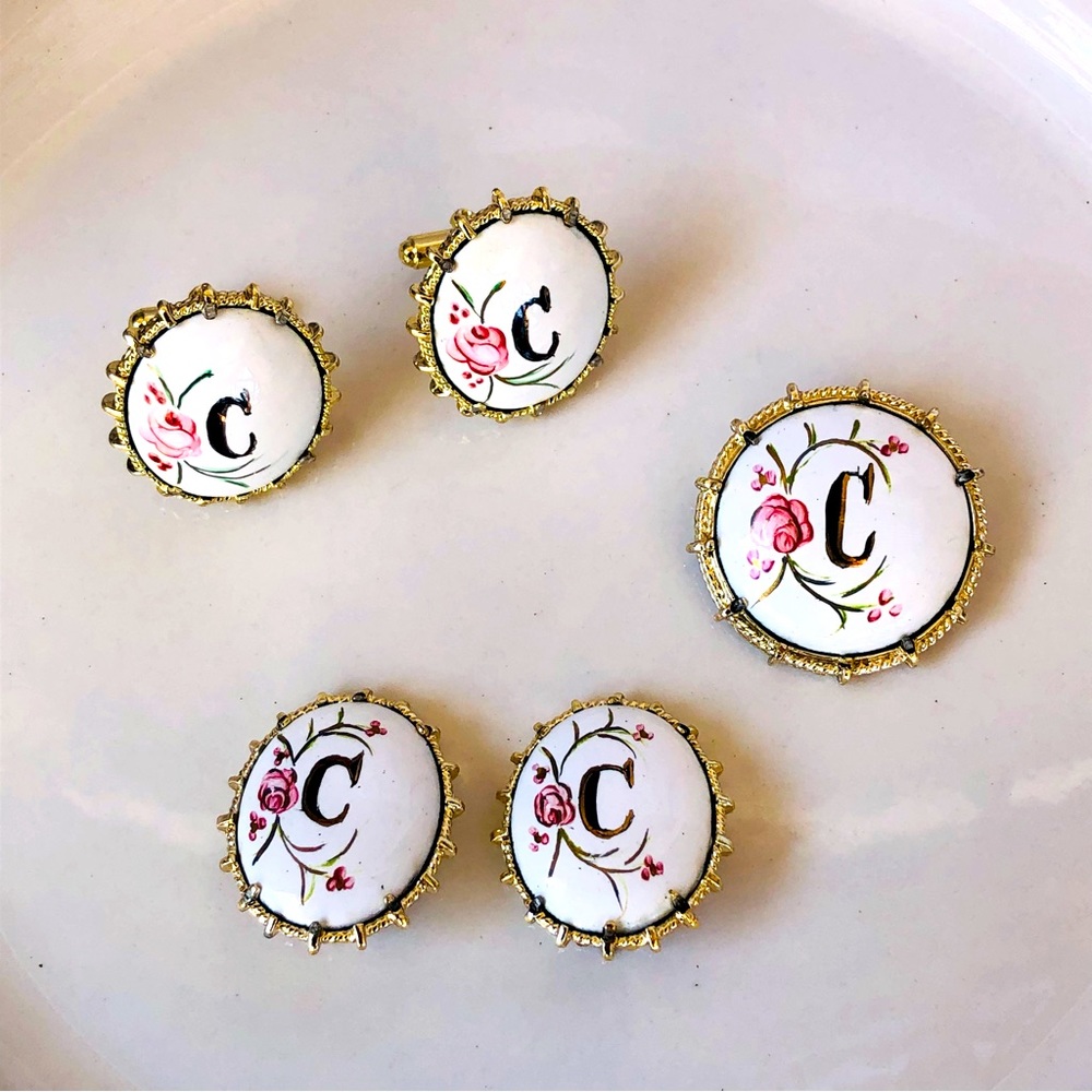 Vintage RARE Initial C Jewelry Set Brooch Earrings Cufflinks Porcelain Gold Tone